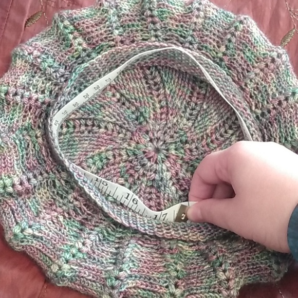 Women's Size Medium Multicolor Handmade Crocheted Silk and Baby Alpaca Beret - Picture 6 of 9